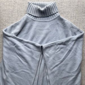 Cashmere Poncho Light Blue